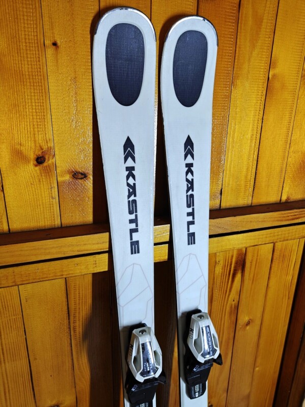 LYŽE KASTLE QUARTZ 72 144CM